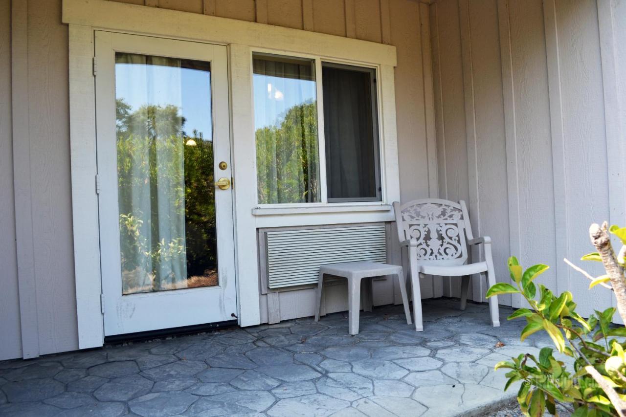 Sebastopol Inn Exterior photo